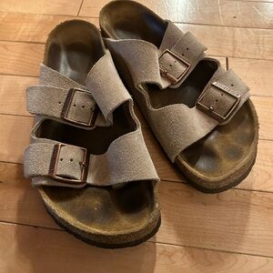 Birkenstock Arizona Sandal Size 39 Suede Leather